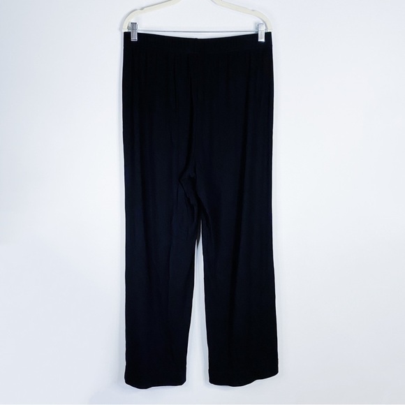 St. John - Black Lounge Pants - Picture 1 of 2